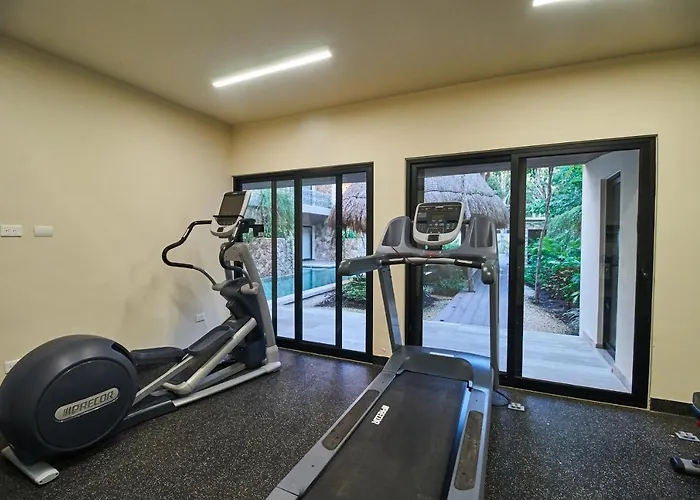 Luxury Poolside Gem With Pool, Jacuzzi & Gym Tulum